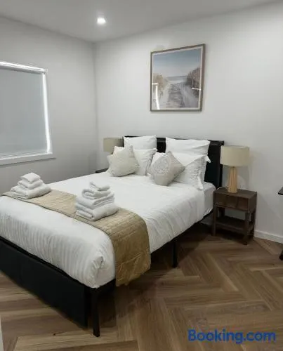 Guesthouse in Geoges Hall - Image 1