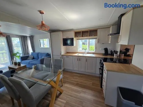 Modernes Chalet mit Seeblick am Lauwersmeer - Image 1