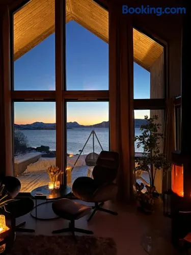 Cabin with sea view - Image 1