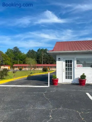 Delta Motel - Image 1