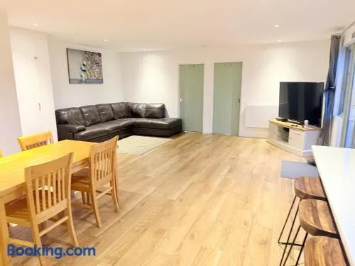 Poplar holiday cottage - Image 1