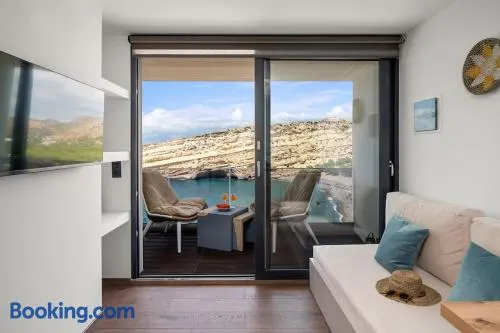 Nieva Apartment 2 - Image 1