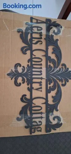 Aeris Country Cottage - Image 1