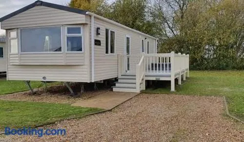 KSR Hot Tub Holiday Home at Tattershall Lakes - Image 1