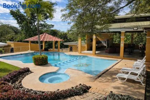 Villa Jr 4, Piscina 24h y Relax, SJO Airport 80min - Image 1