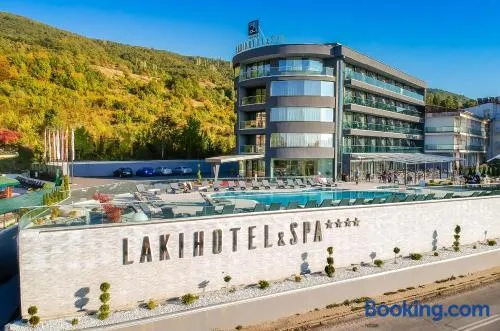 Laki Hotel & Spa - Image 1