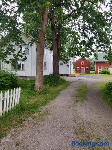 Flekkan gård - Image 1