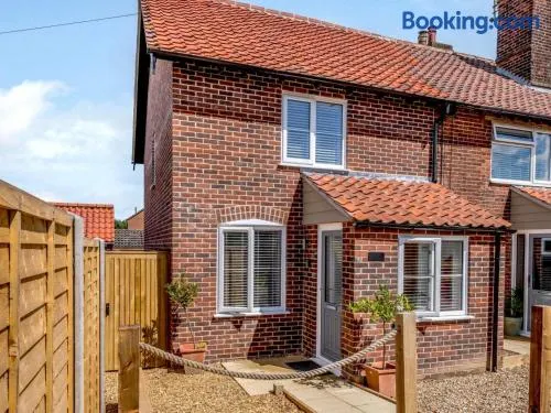 2 Bed in Norwich oc-83314 - Image 1
