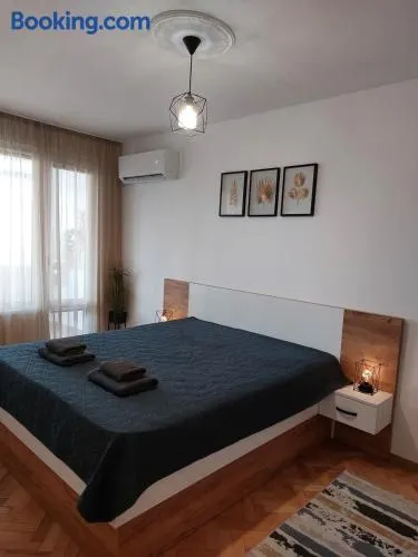 Riverview apartment - Image 1