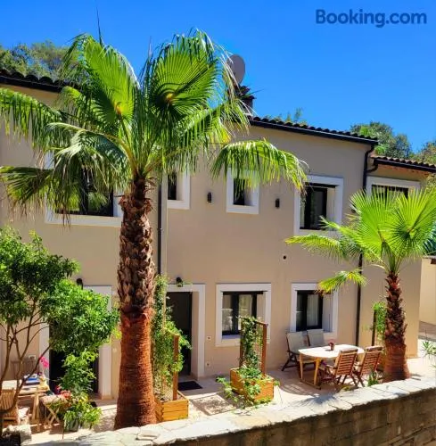 Villa Riviera - Image 1