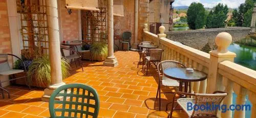 Albergue Valderrobres Auto check-in - Image 1