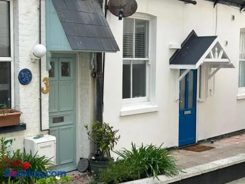 Beachside Mews - Image 1
