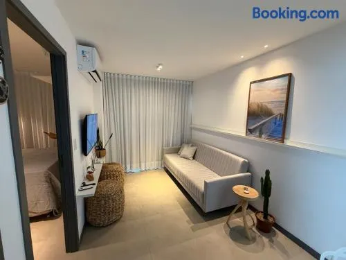 Luxuoso quarto-sala na Praia do Frances - Image 1