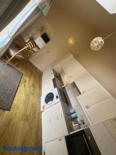 The Annexe Barnfield Farm 2 King Bed - Image 1