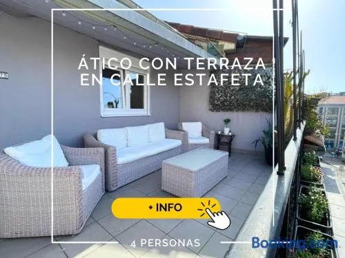 TOP APARTMENT ÁTICO con TERRAZA con vistas al ENCIERRO SAN FERMÍN - Image 1