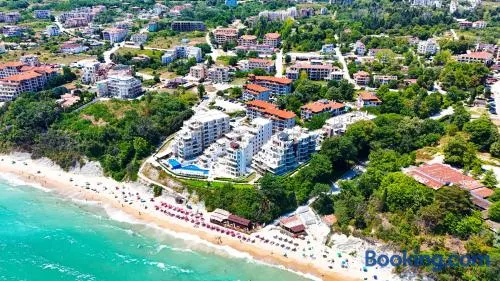 Апартаменти Бяла Клиф - Byala Cliff Apartments - Image 1