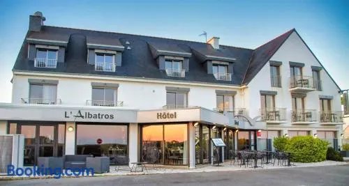 Logis Hôtel l'Albatros - Image 1