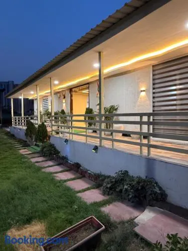 oliv Faram house - Image 1