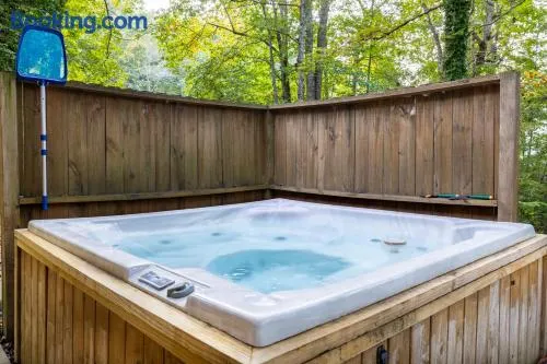 A Little River Romance - Private Dock - Hot Tub - Image 1