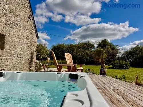 Maison de Charme avec Spa Privatif & Jardin en Pleine Nature - Plages à moins de 20min - Image 1