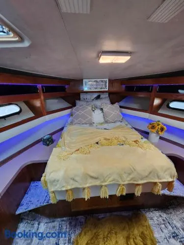 2 Bedroom Yacht Rental - Image 1