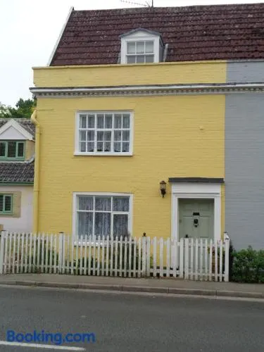 Minsmere Cottage - Image 1