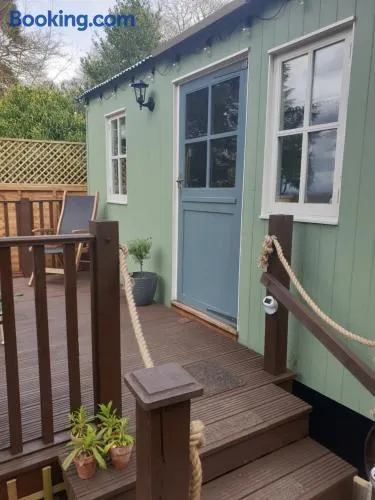 The Honeypot Shepherds Hut - Image 1