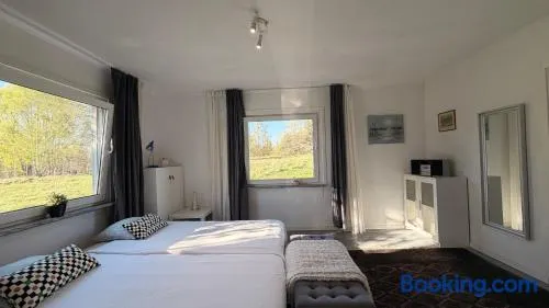 2 hus 240kvm med bastu, max 12 personer - Image 1