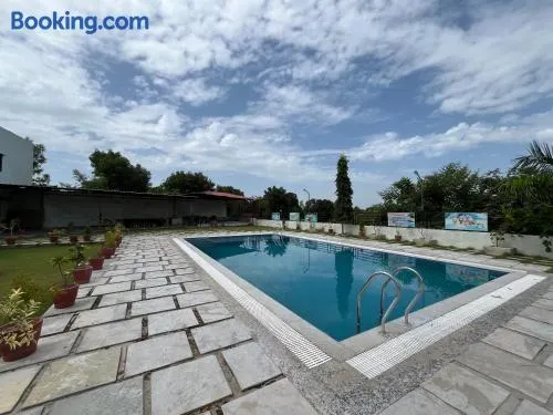 SHREE DWARKESH RESORT & WATERPARK 966o9o1oo6 07km from shreenathji temple By SK - Image 1