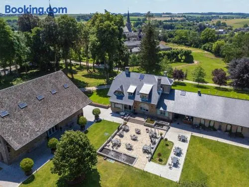 Auberge du chateau de Leignon - Image 1