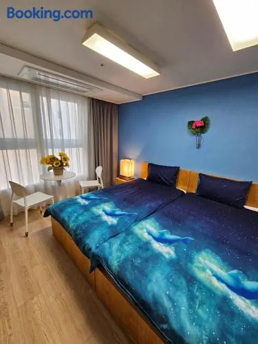 #2 Queen, SS# 2 minutes run to the sea, close to the sea, 5 minutes to Club D Oasis swimming pool, renewal fresh apartment - Image 1