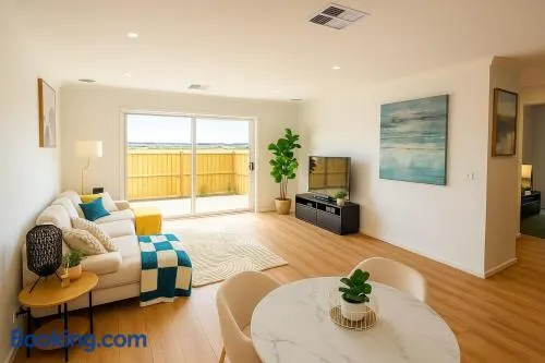 Ari Luxe Retreat - Image 1