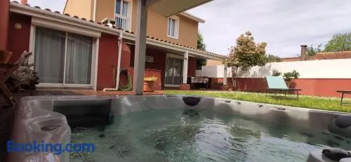 Maison Floirac 6 personnes avec spa - Image 1