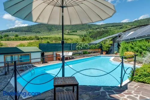 Guest House Fantaccini con Piscina - Image 1