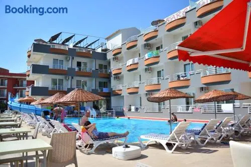 Sare Hotel - Image 1