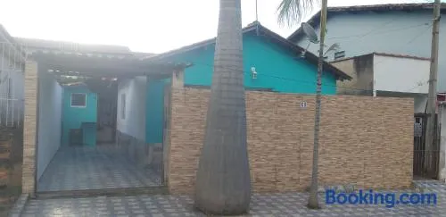 Casa de 2 quartos em Areias - Image 1