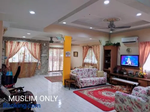 Homestay Mamasya Melaka - Image 1