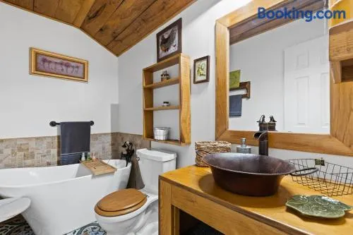 Lodge Apartment at Owl Creek Farm Resort - Image 1