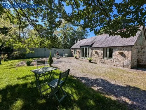 Cosy Highland Cottage - Image 1