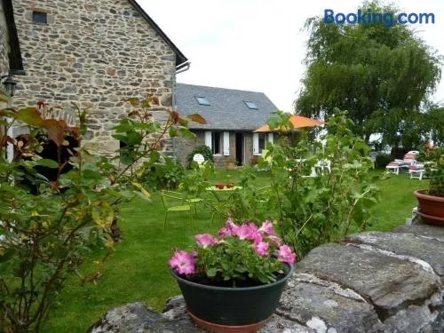 Gîte de France à Sarroux - St Julien 3 épis - Gîte de France 8 personnes MAE-0134 - Image 1