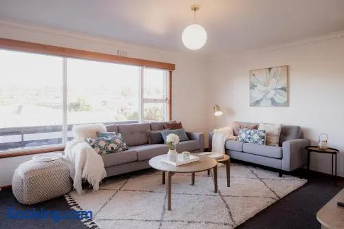 Classic Beauty by The Bay - family firepit retreat - Image 1