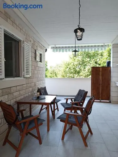 Anći - Image 1