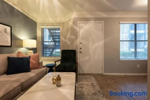 Landing Modern Apartment with Amazing Amenities (ID2207X32) - Image 1
