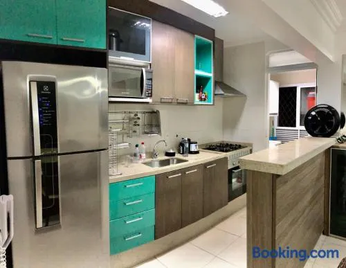 Spazio Felicita, Indaia, Bertioga, apartamento pé na areia - Image 1
