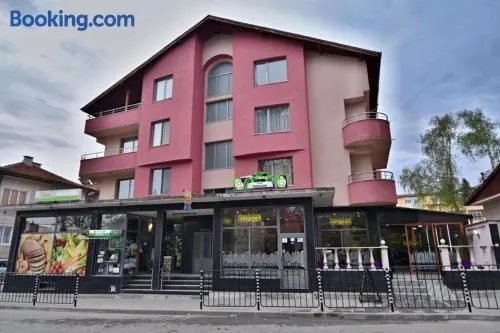 Family Hotel Neliya - Image 1