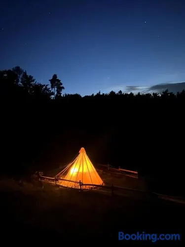Tipi-Glamping am Gut Kunterbunt - Image 1