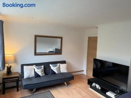 Apartment close to London Stansted airport - Image 1