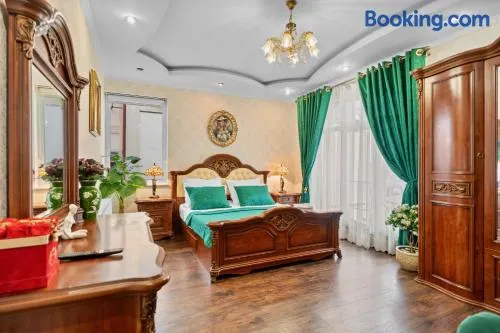 High-end 3BR Apartment - Private Garden, Terrace & BBQ - Image 1