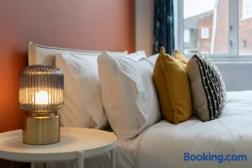The Westbourne Nest 3BR Your cosy home away - Image 1