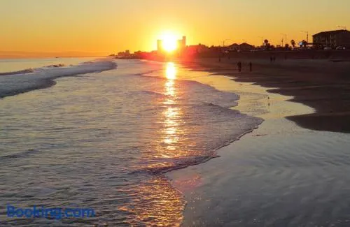 Lux 2 Mins 2 Beach Houston Med NASA Galveston - Image 1